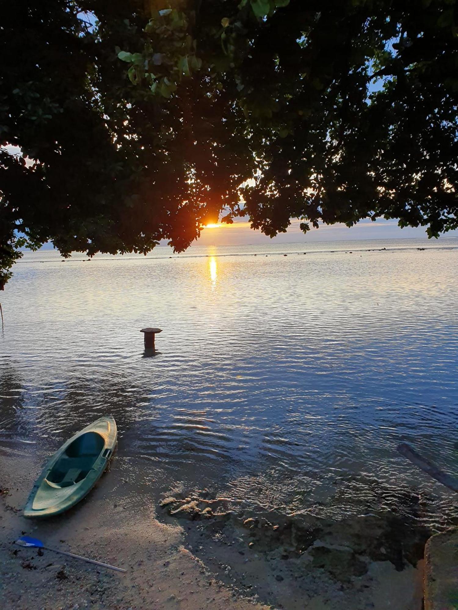 Fare Tetahora Villa Tevaitoa Exteriör bild